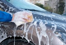 Sjaj, čistoća i dugovečnost vašeg automobila počinju redovnim održavanjem – uz AREXONS autokozmetiku