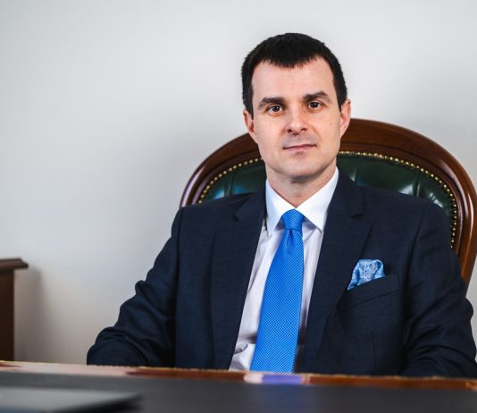 Statusne promene i korporativna spajanja u Srbiji – rizici iza formalne procedure milurin radoičić
